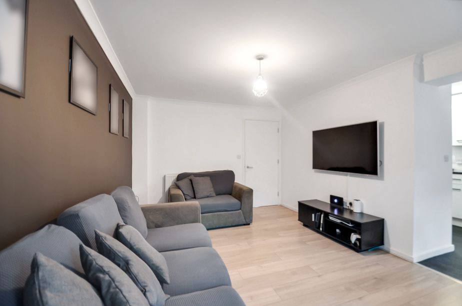 Property photo 2 of 27 Lounge Area (4) (1).Jpg