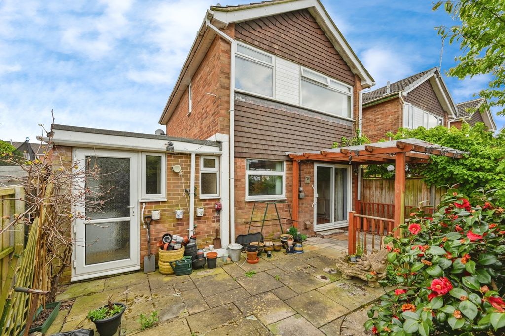 Property photo 1 of 17 Front