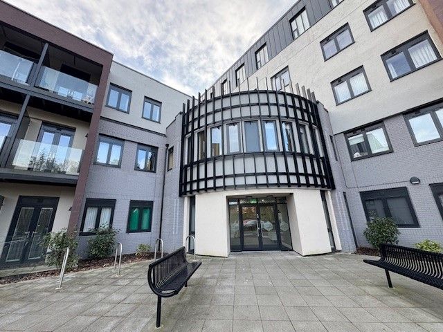 Property photo 1 of 7 Front