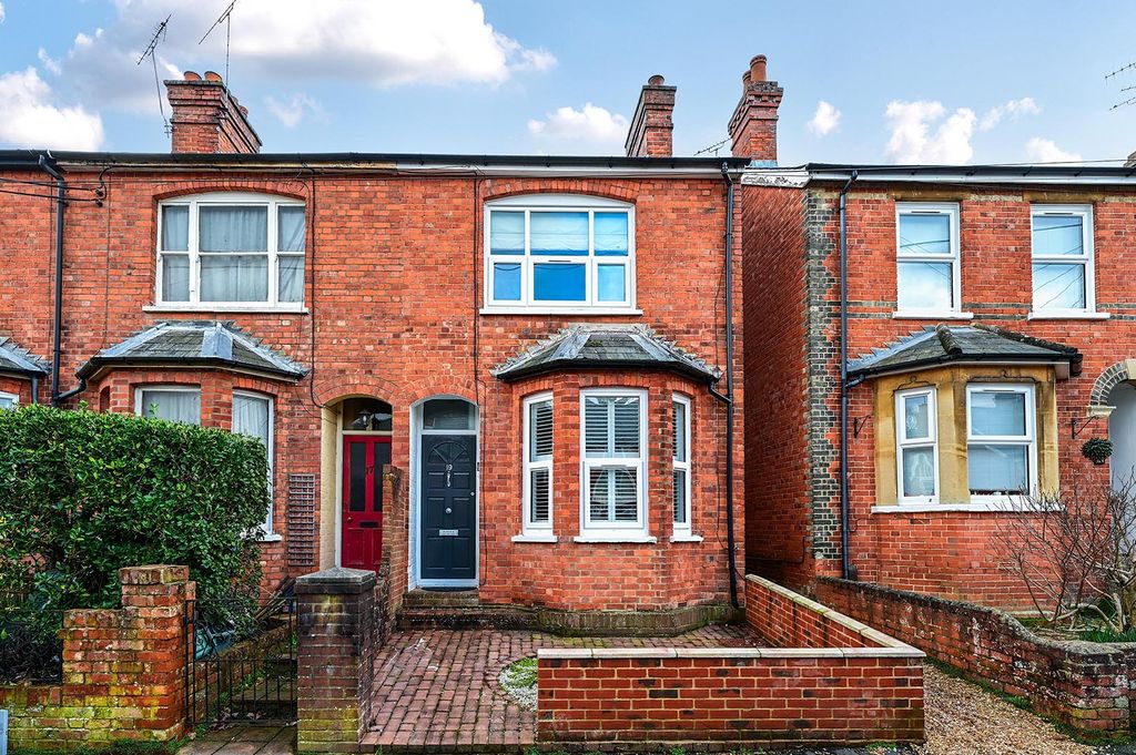 Property photo 1 of 9 19 New Rd (3)