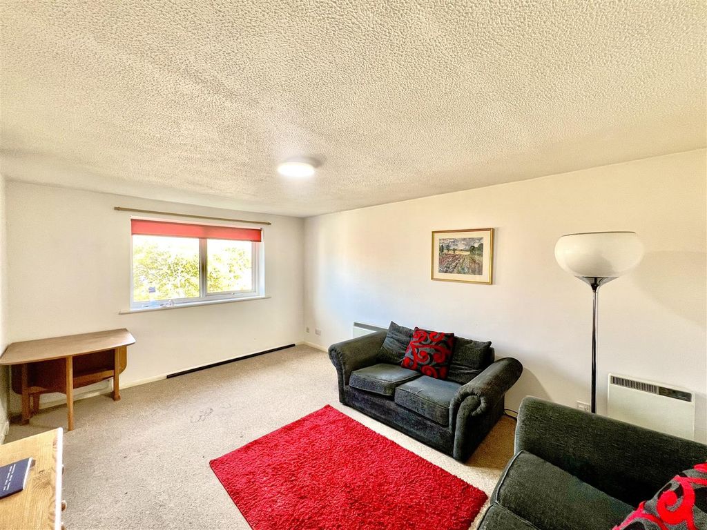 Property photo 2 of 6 Reception Room