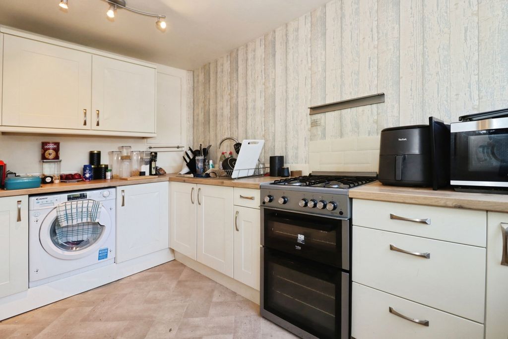 Property photo 2 of 18 Pbox-Img.Jpg
