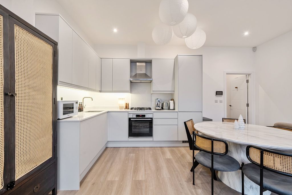 Property photo 3 of 18 Picture No. 07