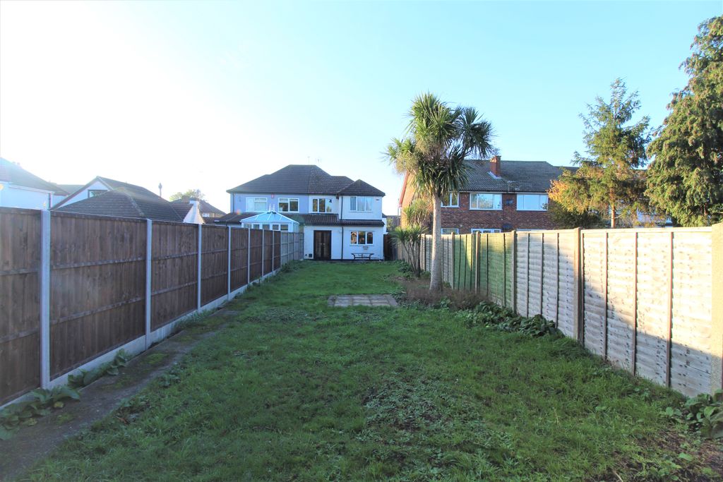 Property photo 2 of 9