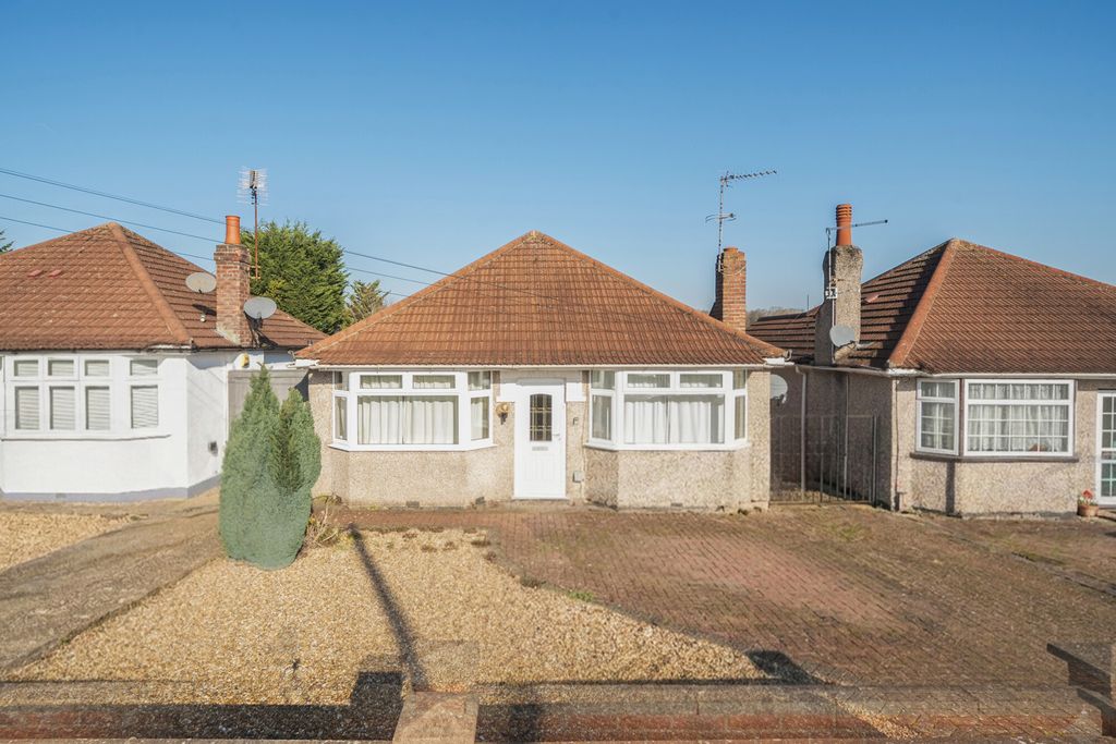 Property photo 1 of 20 1424561-2-69A9547...