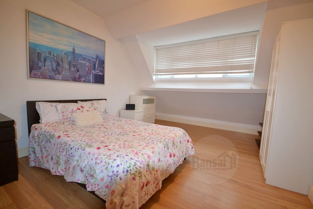 Property photo 3 of 4