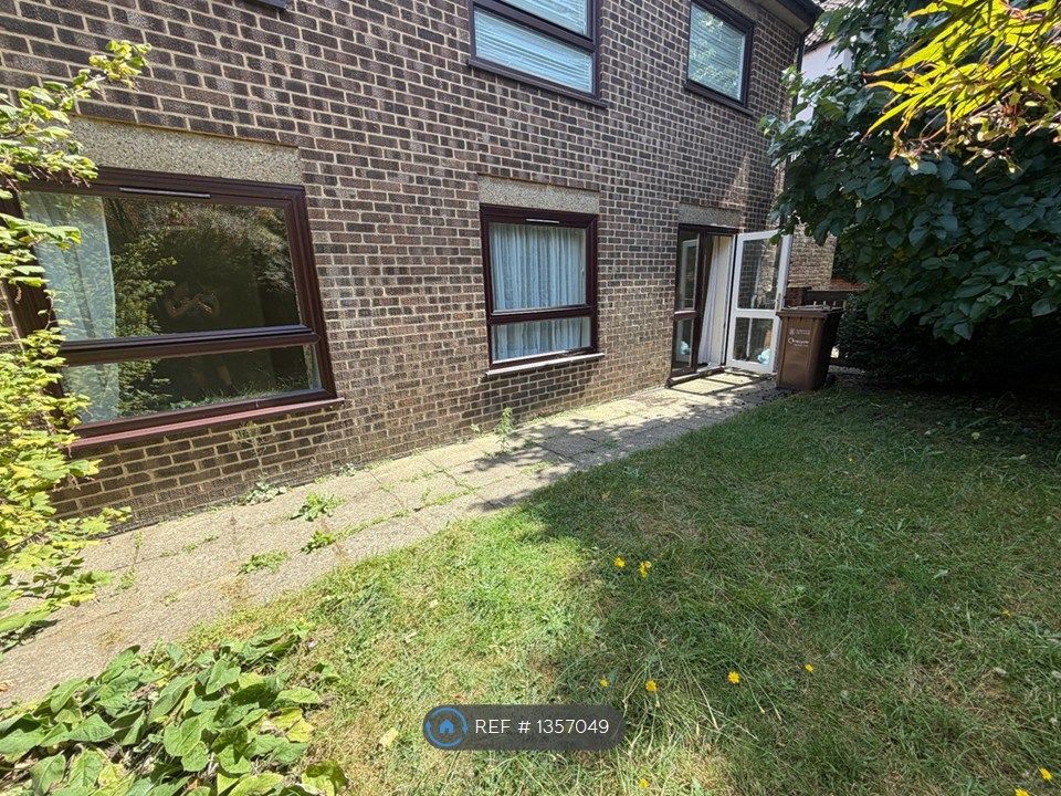 Property photo 1 of 8 Rear Garden