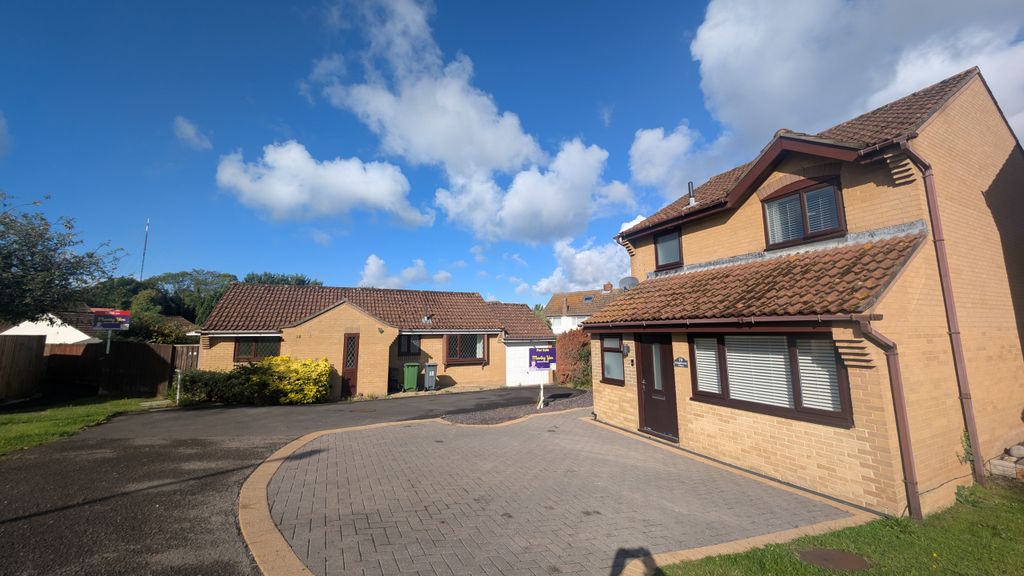 Property photo 1 of 17 1778328c-1000030980