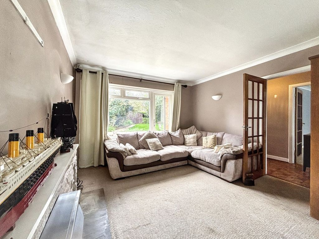 Property photo 3 of 19