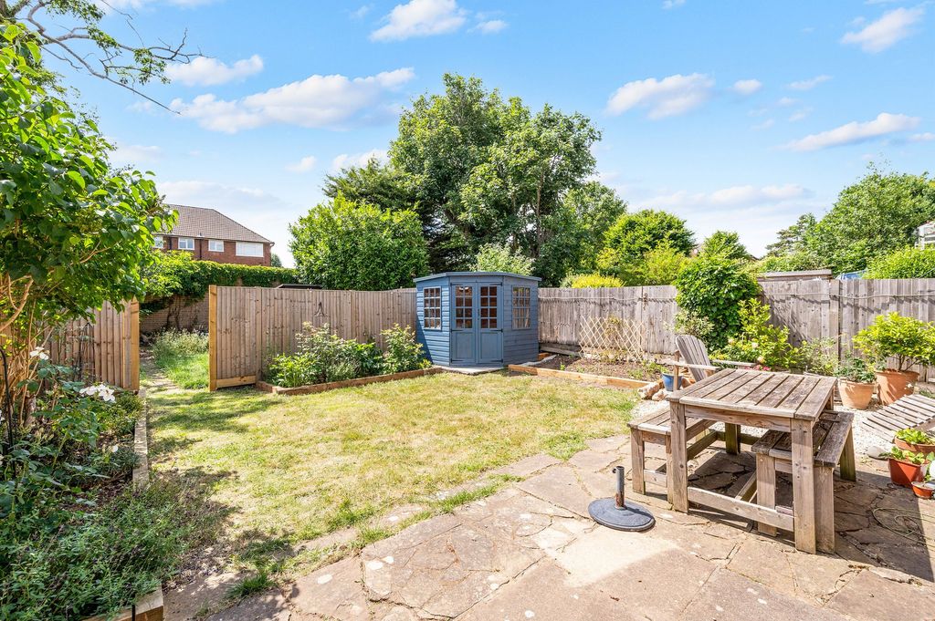 Property photo 3 of 8
