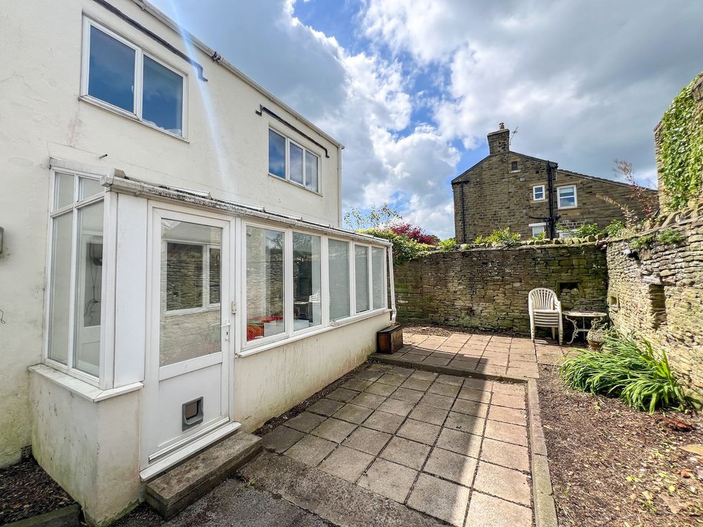 Property photo 2 of 14