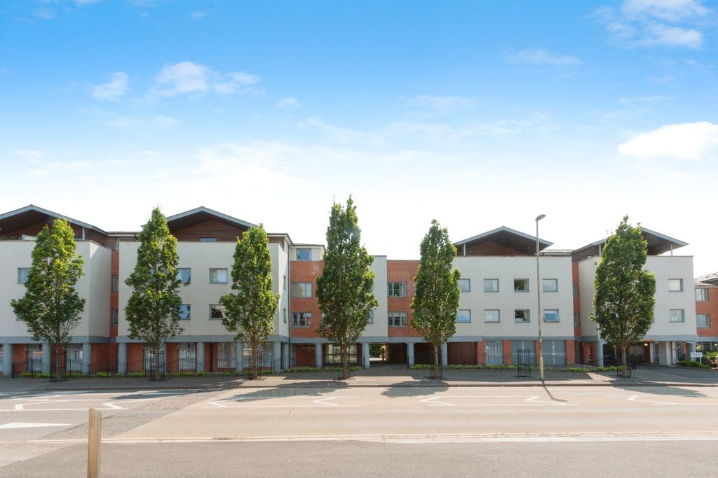 Property photo 1 of 17 Photography