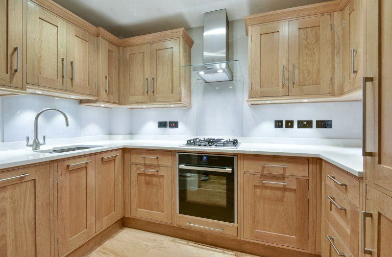 Property photo 3 of 7 Kitchen