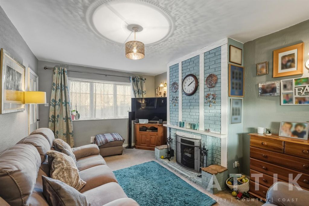 Property photo 2 of 41 Ar703950.Jpg