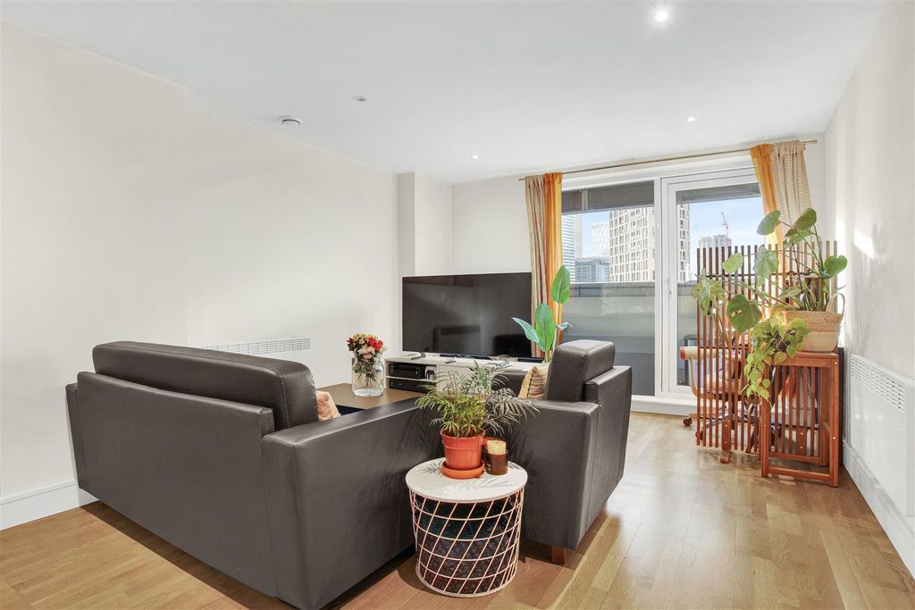 Property photo 1 of 14 i.Jpg