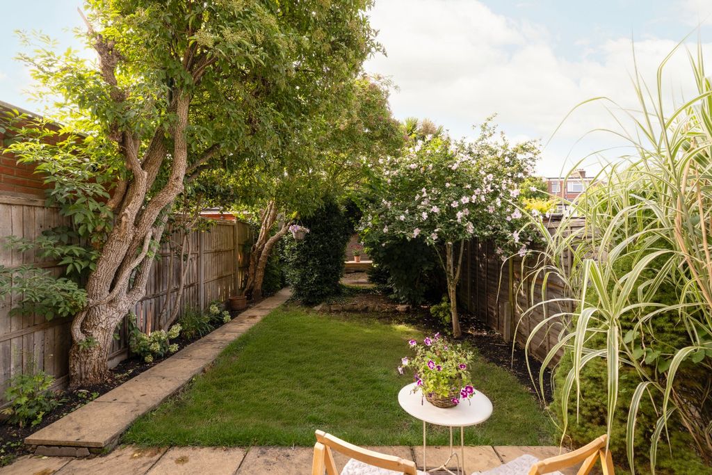 Property photo 3 of 33 Picture No. 39
