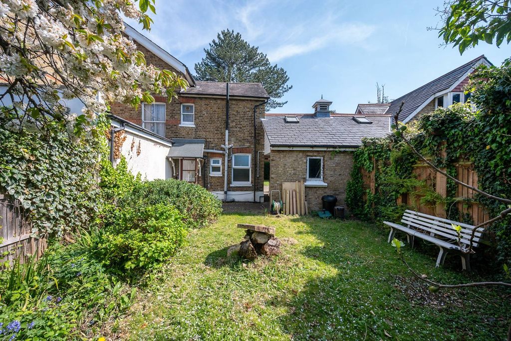 Property photo 3 of 3