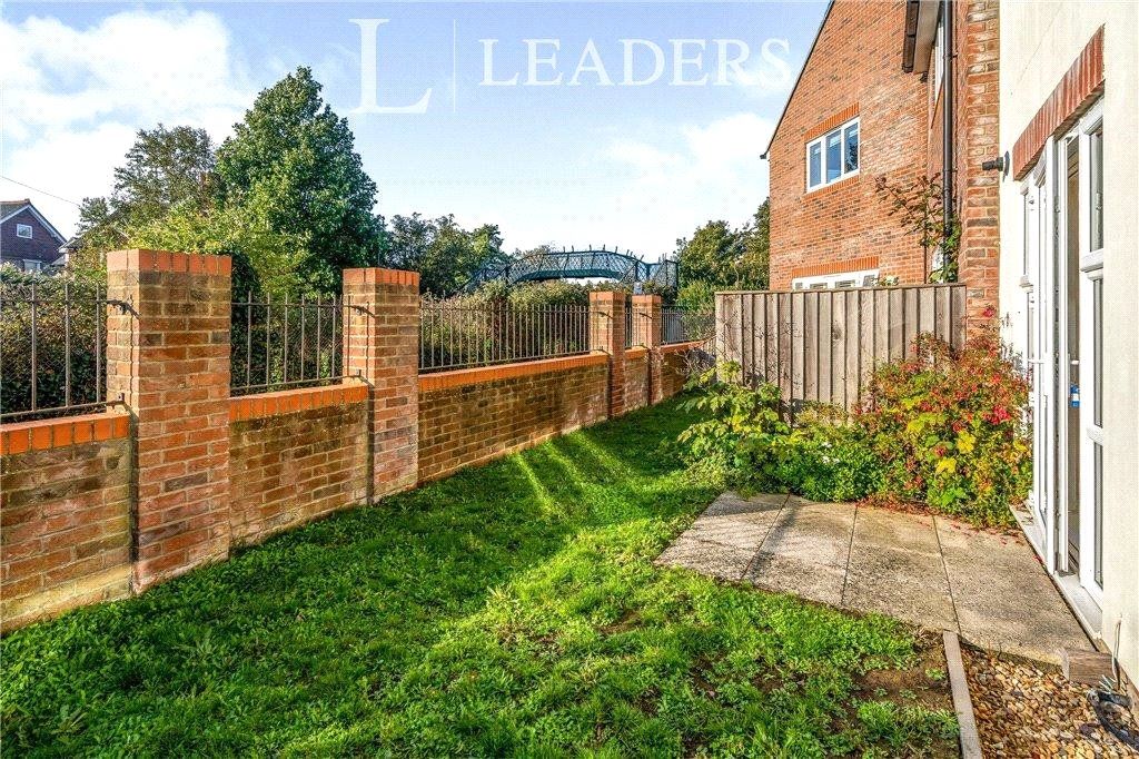 Property photo 1 of 8 Picture No. 05