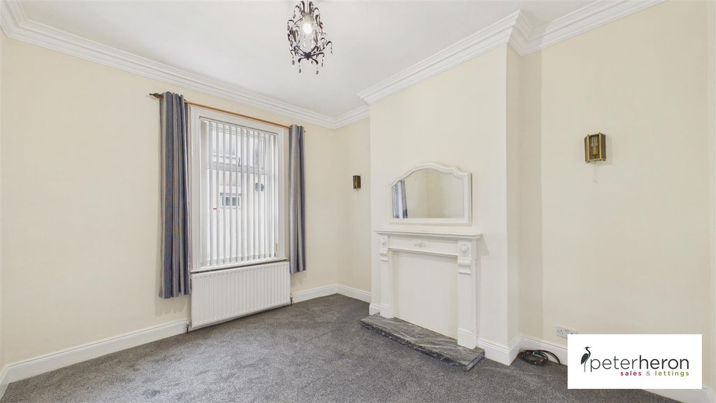 Property photo 2 of 19 Dining Room