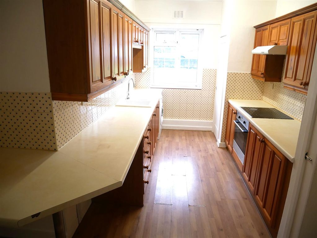 Property photo 2 of 8 P1040459.Jpg