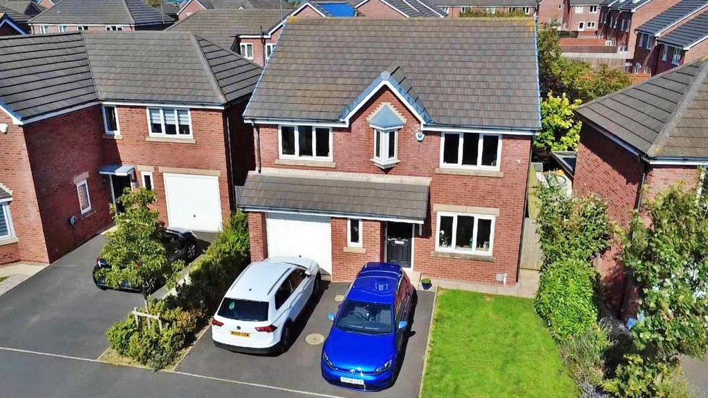 Property photo 1 of 15 Dji_Fly_20250702_164400_0_1751471040684_Photo_Low_