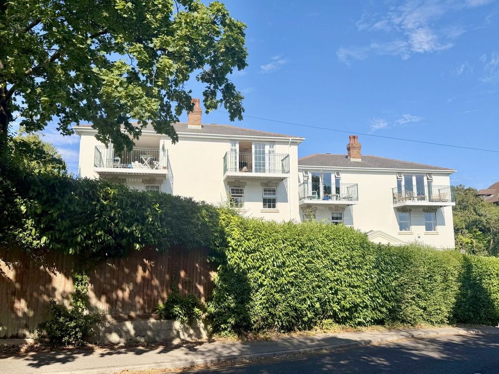 Property photo 1 of 30