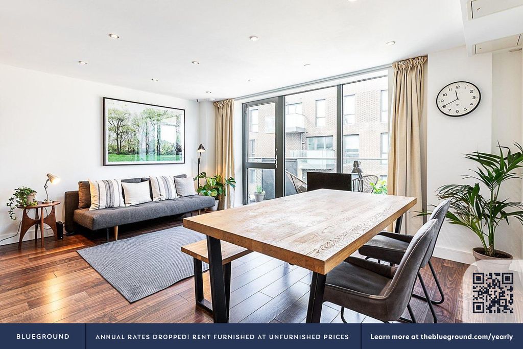 Property photo 3 of 26 Dining Area