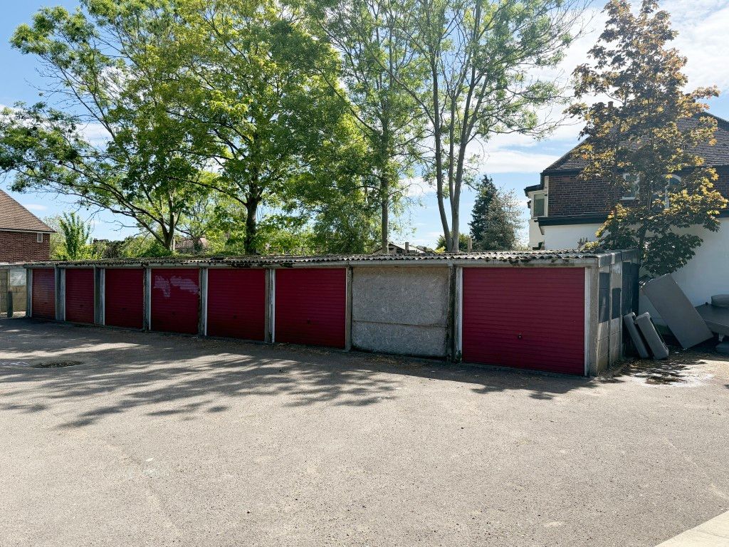 Property photo 2 of 4 Eight Of Eleven Garages