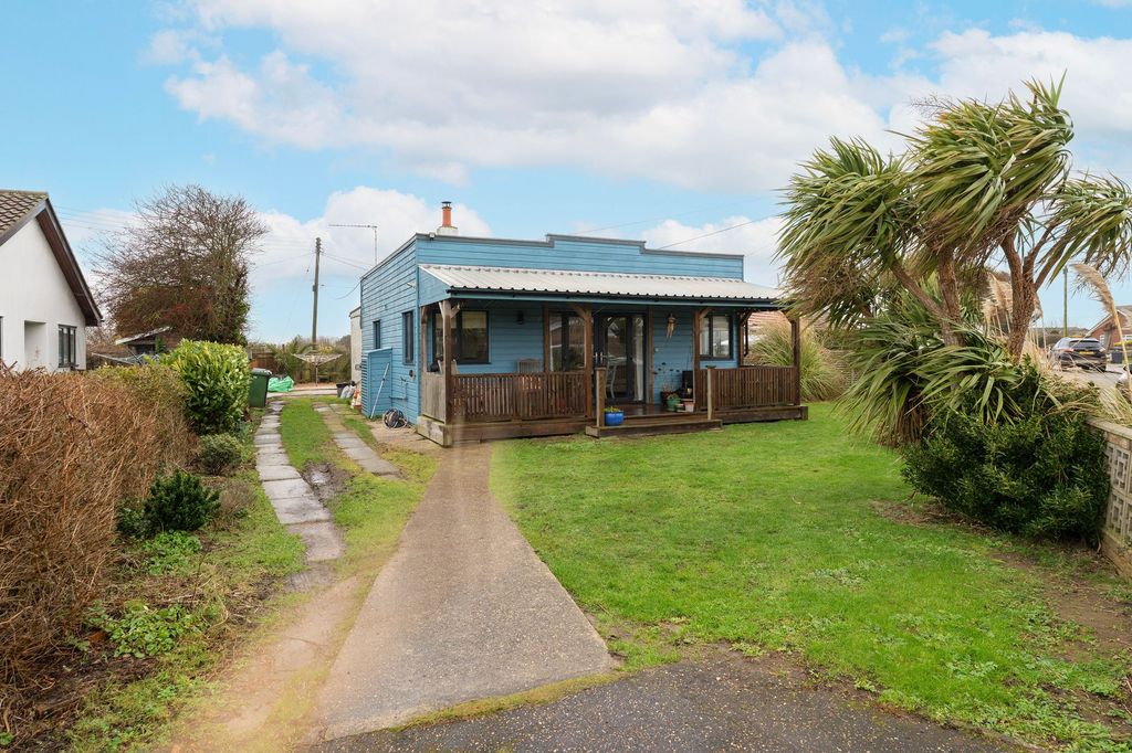 Property photo 2 of 20