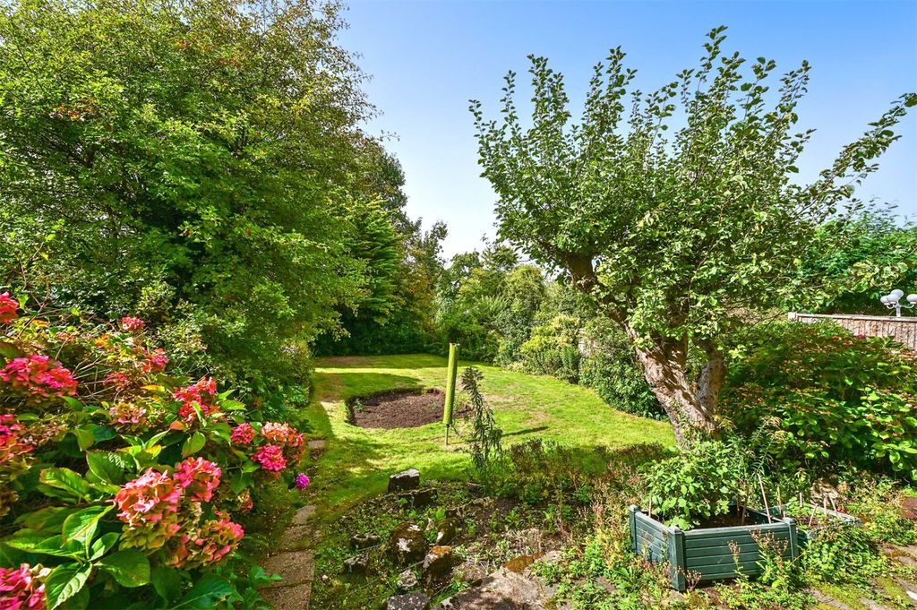 Property photo 2 of 15 Picture No. 10