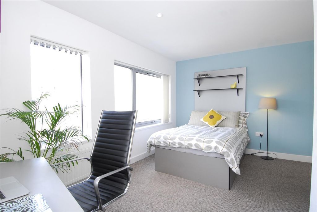 Property photo 2 of 6 Fcrwmwxqieqtcbl2Mdipza.Jpg