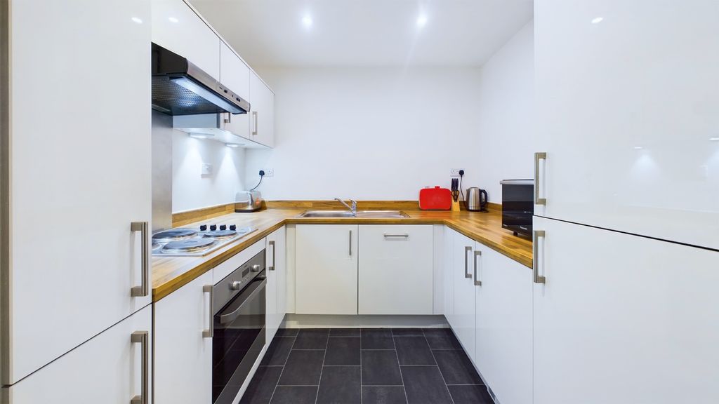 Property photo 3 of 22 3784965