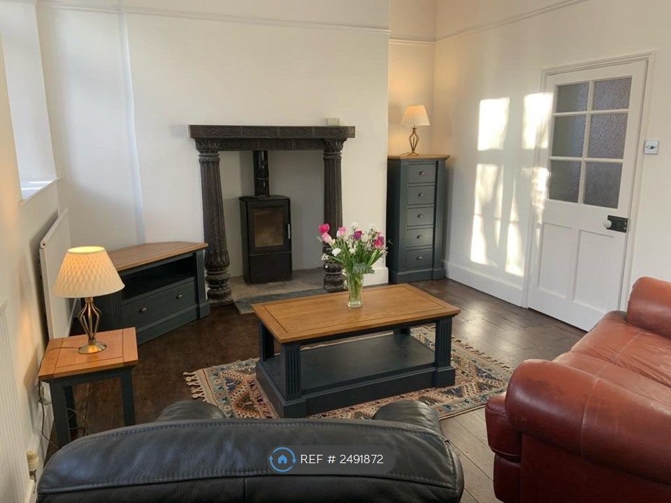 Property photo 3 of 11