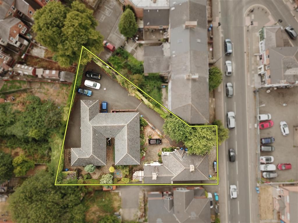 Property photo 1 of 13 Photo 14