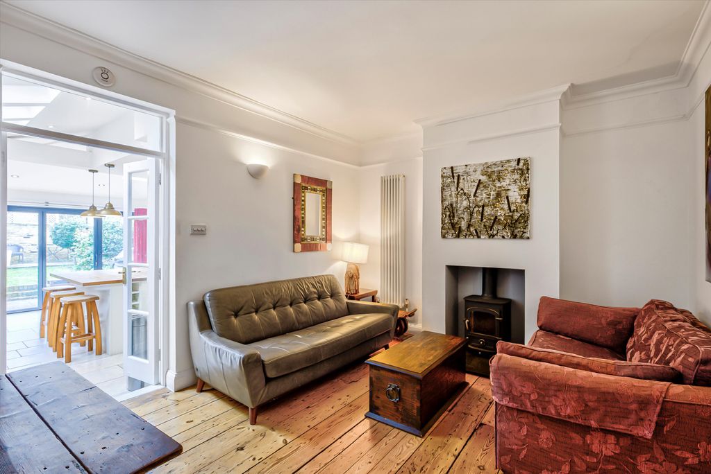 Property photo 3 of 13 Image