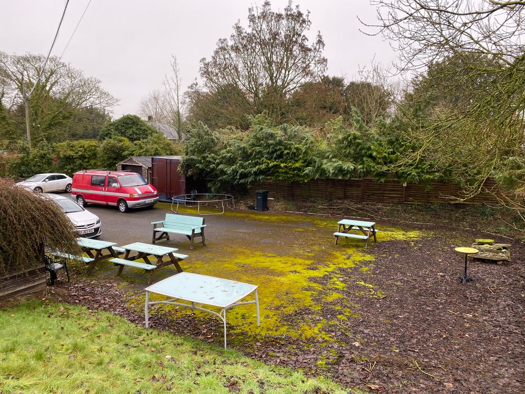 Property photo 3 of 4