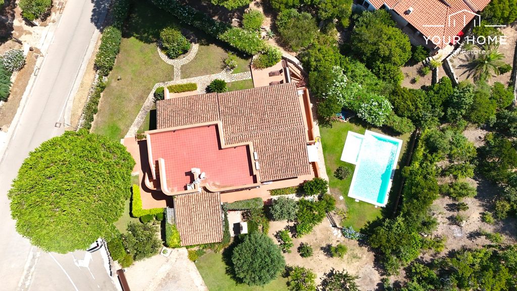 Property photo 2 of 59