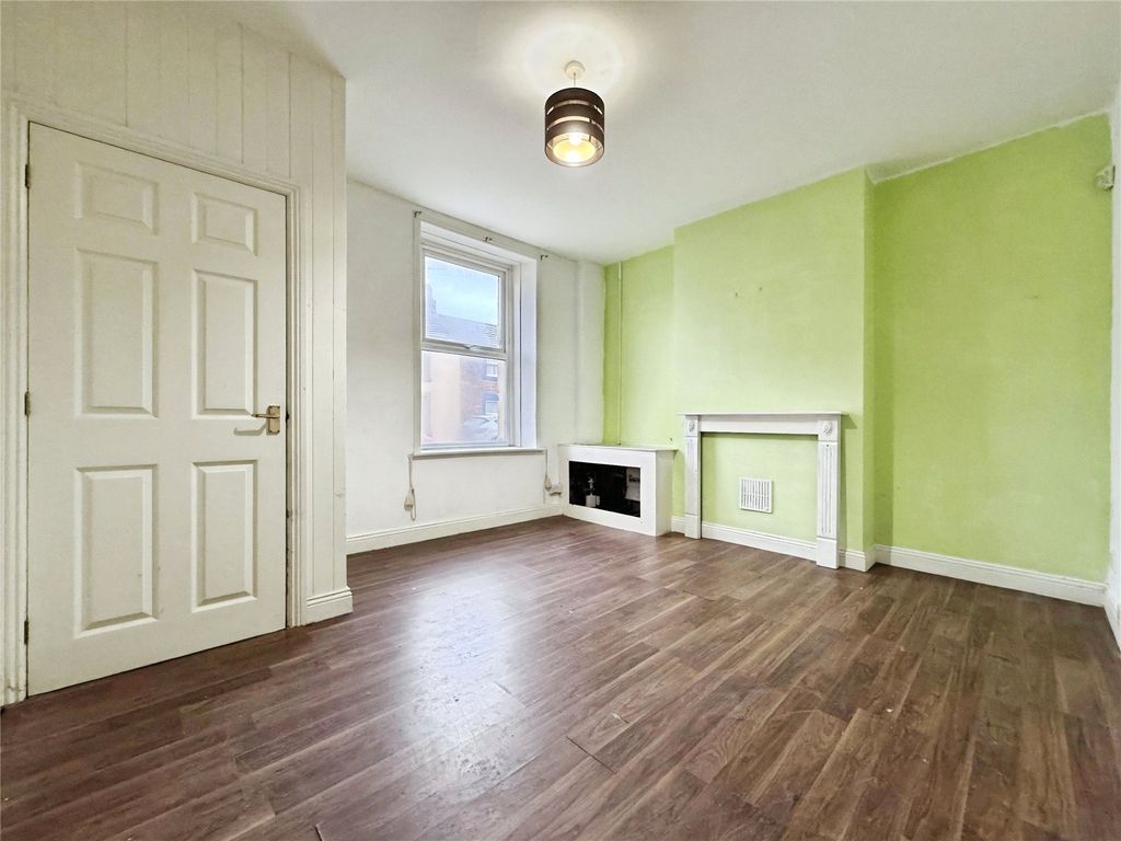 Property photo 2 of 12 Living Room