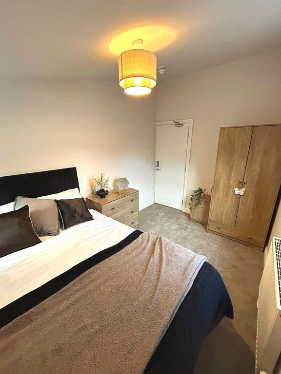 Property photo 2 of 6