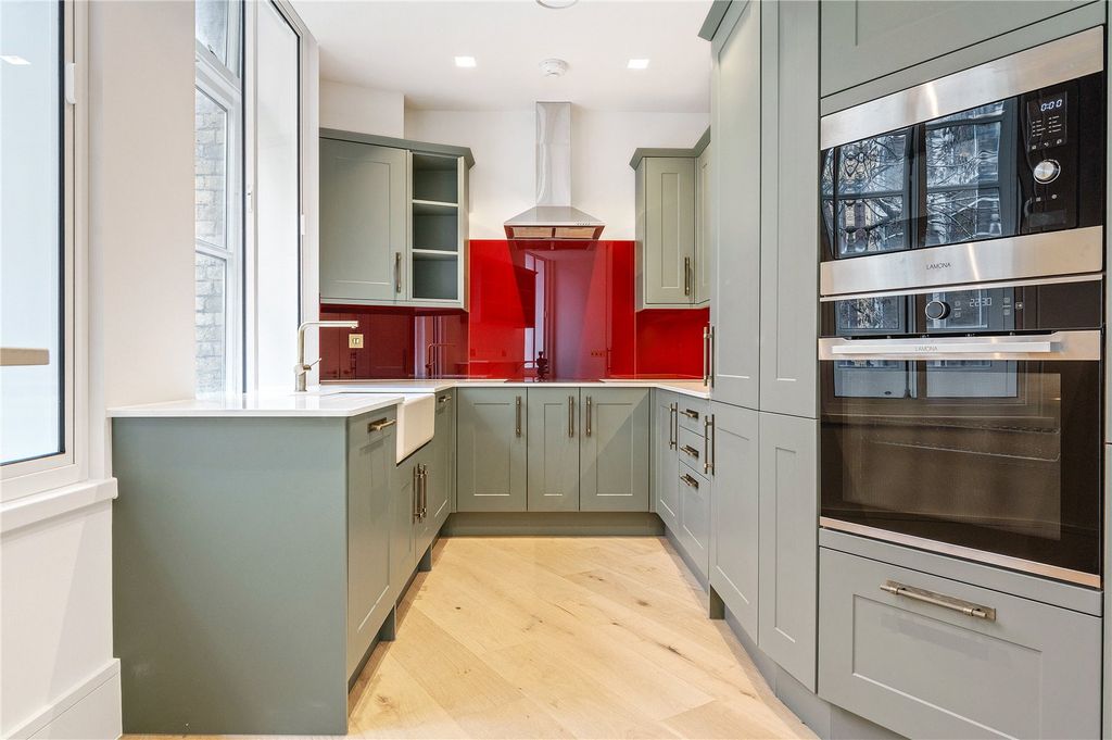 Property photo 2 of 16 Kitchen