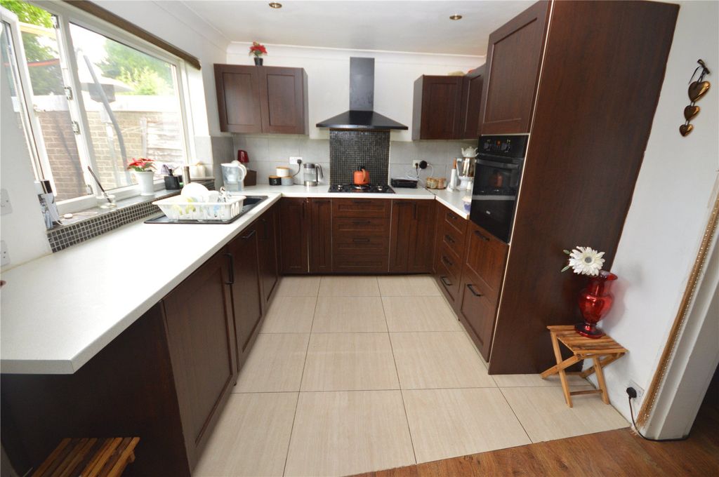 Property photo 2 of 12 Picture No. 02