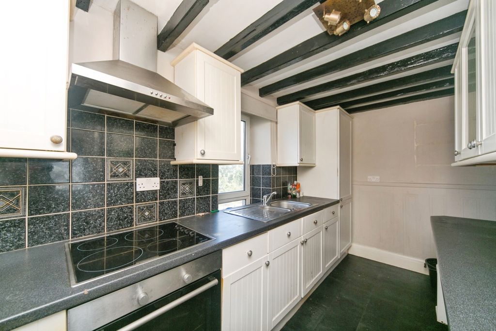 Property photo 3 of 19 Pbox-Img.Jpg
