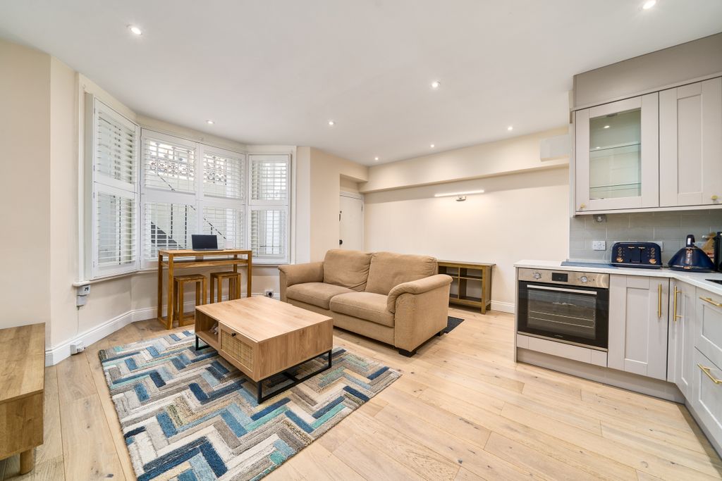 Property photo 1 of 22