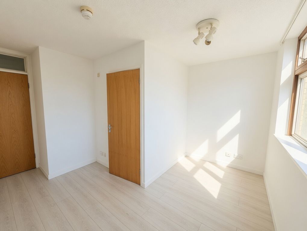 Property photo 1 of 4 Photo 3