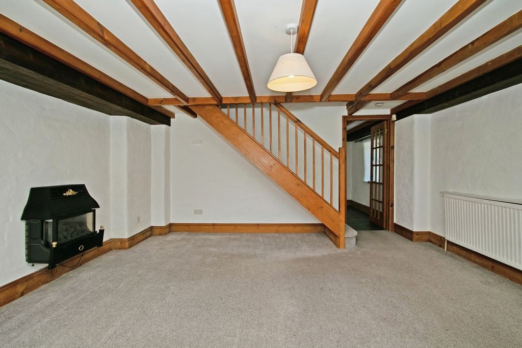 Property photo 2 of 16 Pbox-Img.Jpg