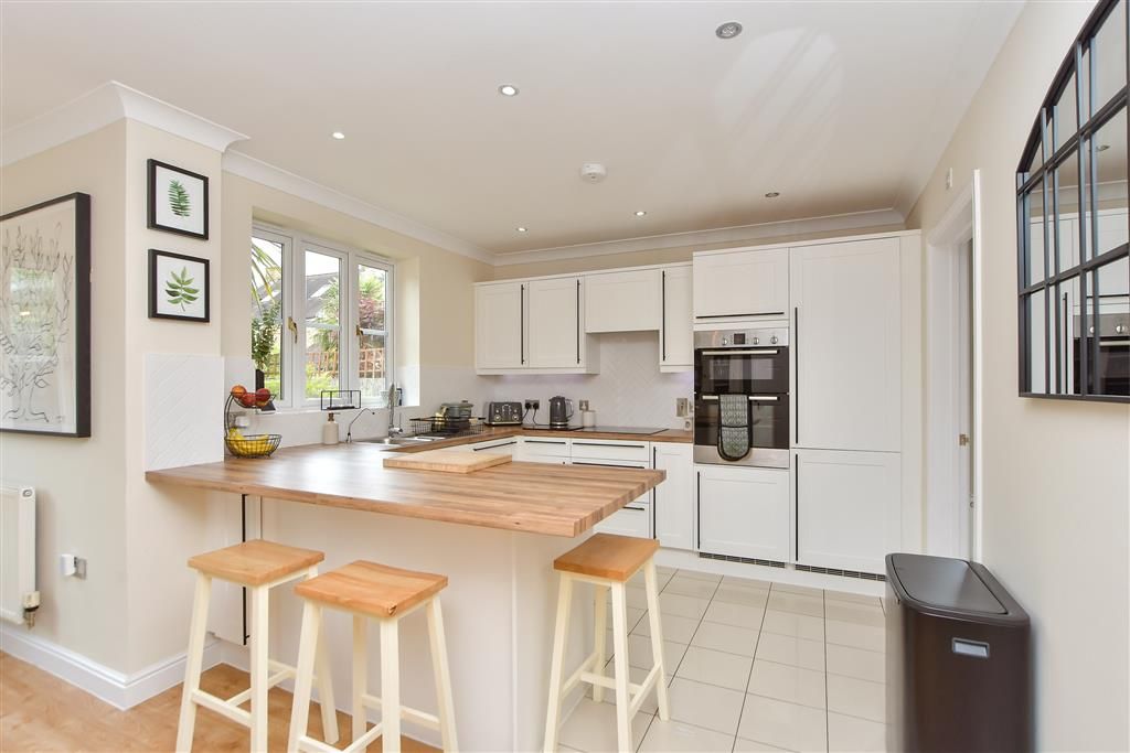 Property photo 2 of 15 Kitchen/Diner