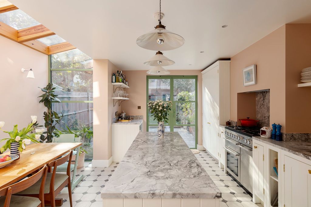 Property photo 1 of 36