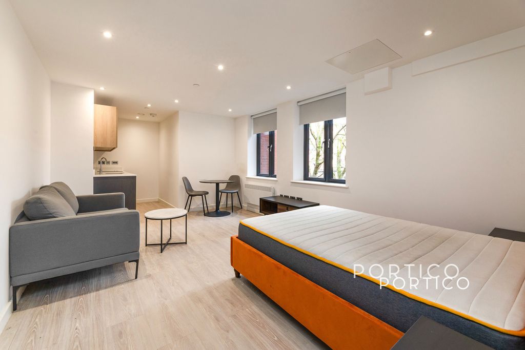 Property photo 3 of 12 Pbox-Img.Jpg