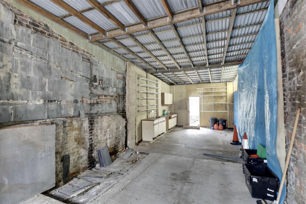 Property photo 2 of 7 12173D92-4E2C-4651-9122-Eb26Ec6A2357_1_201_A.Jpeg