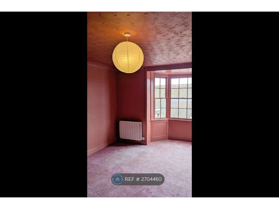 Property photo 3 of 12 Bedroom